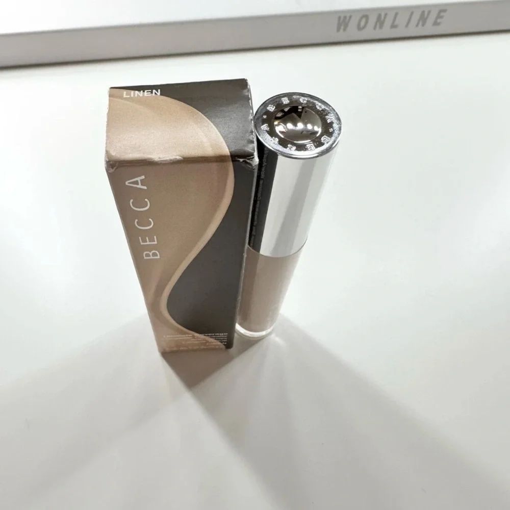 Becca Ultimate Linen Coverage Long Wear Concealer